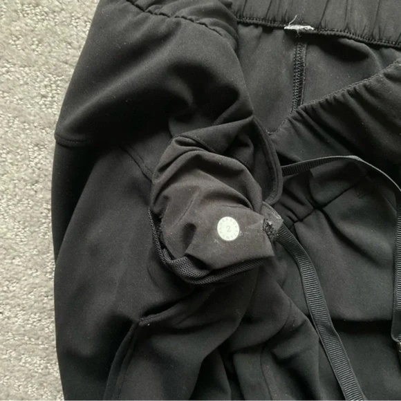 Lululemon On The Fly Pant - Picture 6 of 6